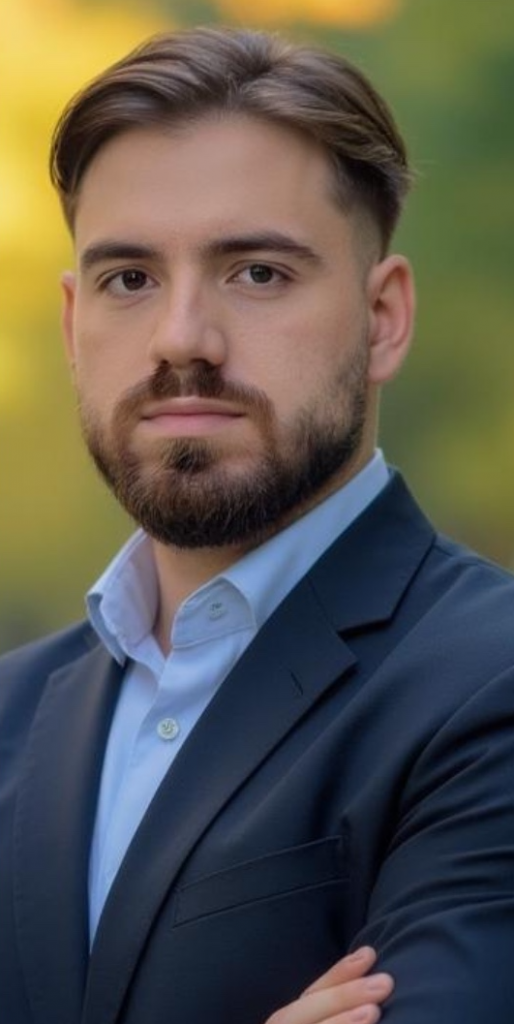 Porträt von Geschäftsführer Alessio Berkil.